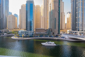 Elegant 1BR with Breathtaking View in Dubai Marina
